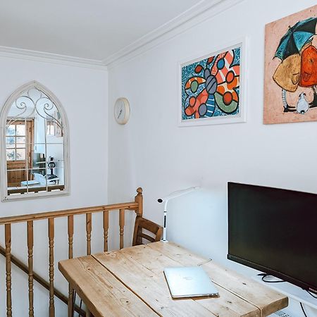 The Clapham Apartment With Private Patio Londra Dış mekan fotoğraf