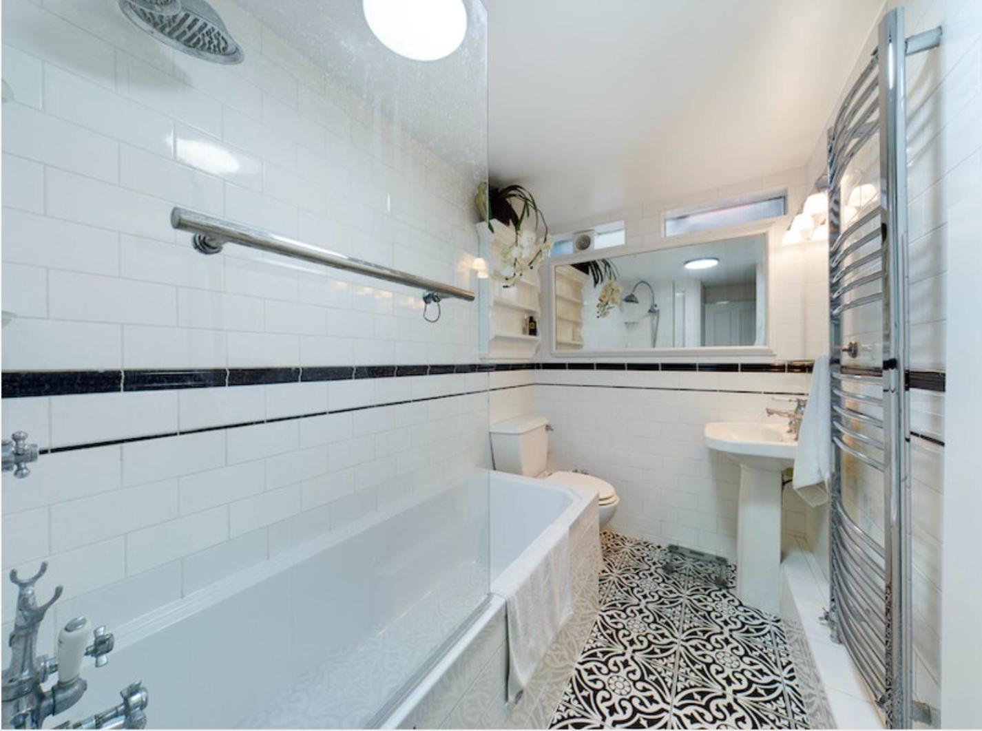The Clapham Apartment With Private Patio Londra Dış mekan fotoğraf