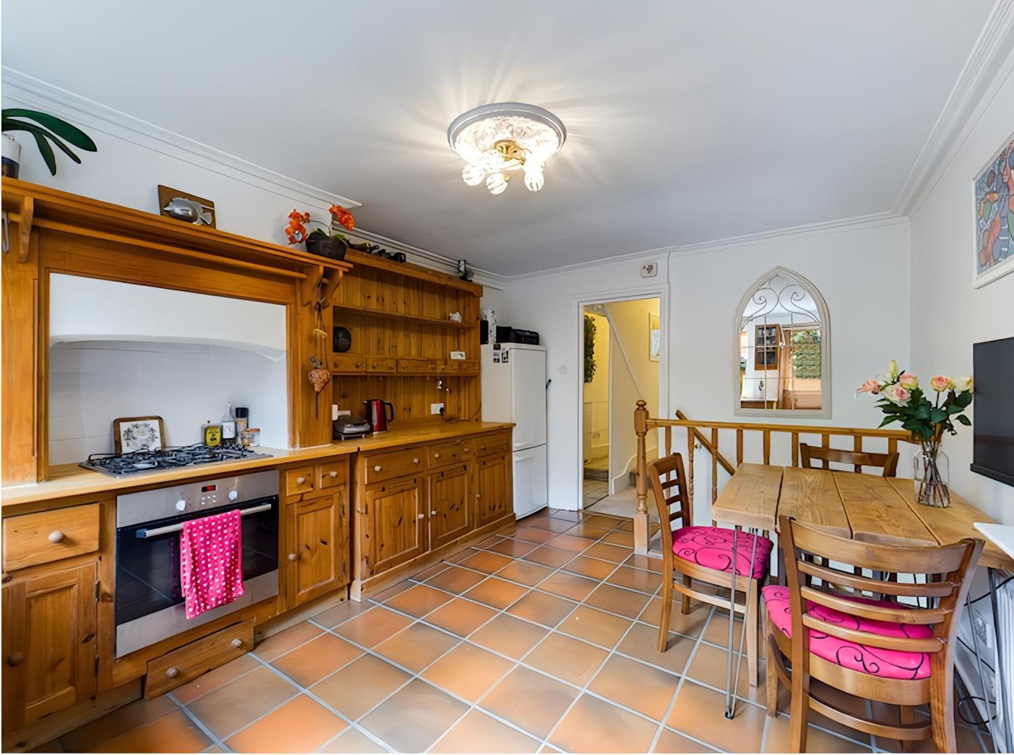 The Clapham Apartment With Private Patio Londra Dış mekan fotoğraf
